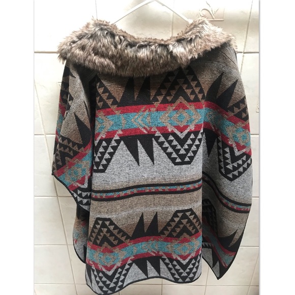 Tribal Poncho - Picture 2 of 2
